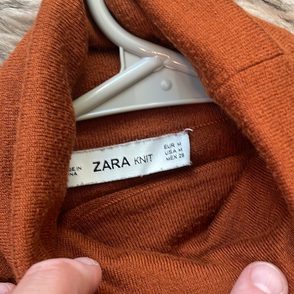 Zara sweater - Picture 2 of 2